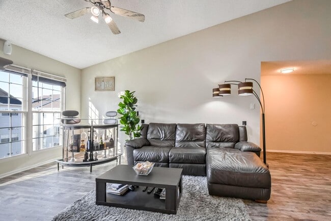 Building Photo - 1107 Huntmaster Terrace NE