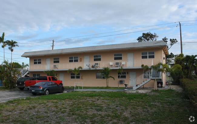 Primary Photo - Lincoln Villa Apartments