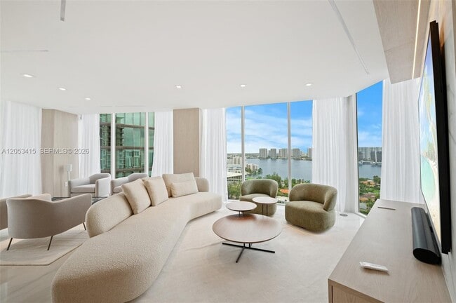 Building Photo - 18671 Collins Ave