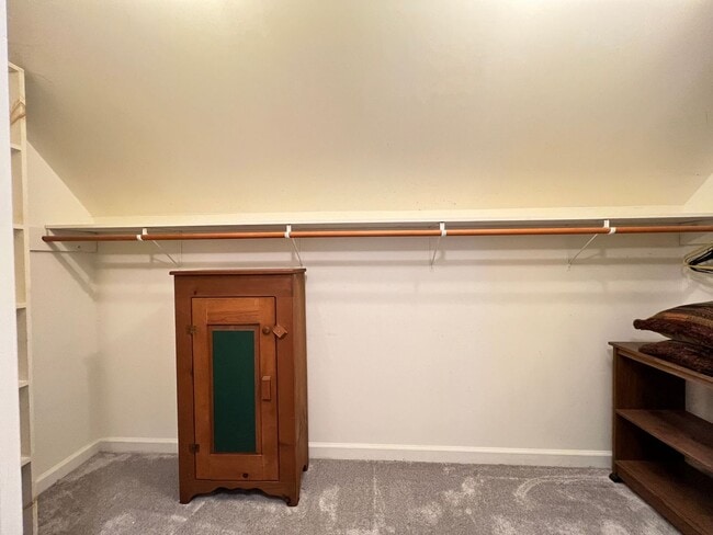 Building Photo - Life Just Got Better.-MONTH TO MONTH LEASE...