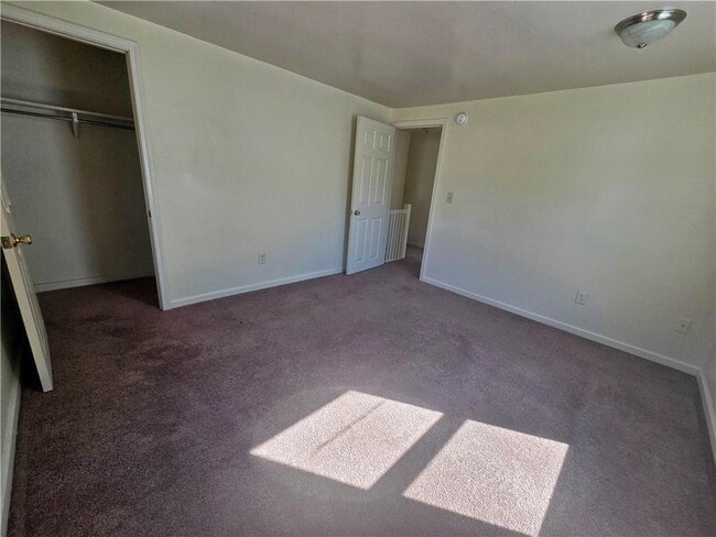 Building Photo - 235 B Allen St