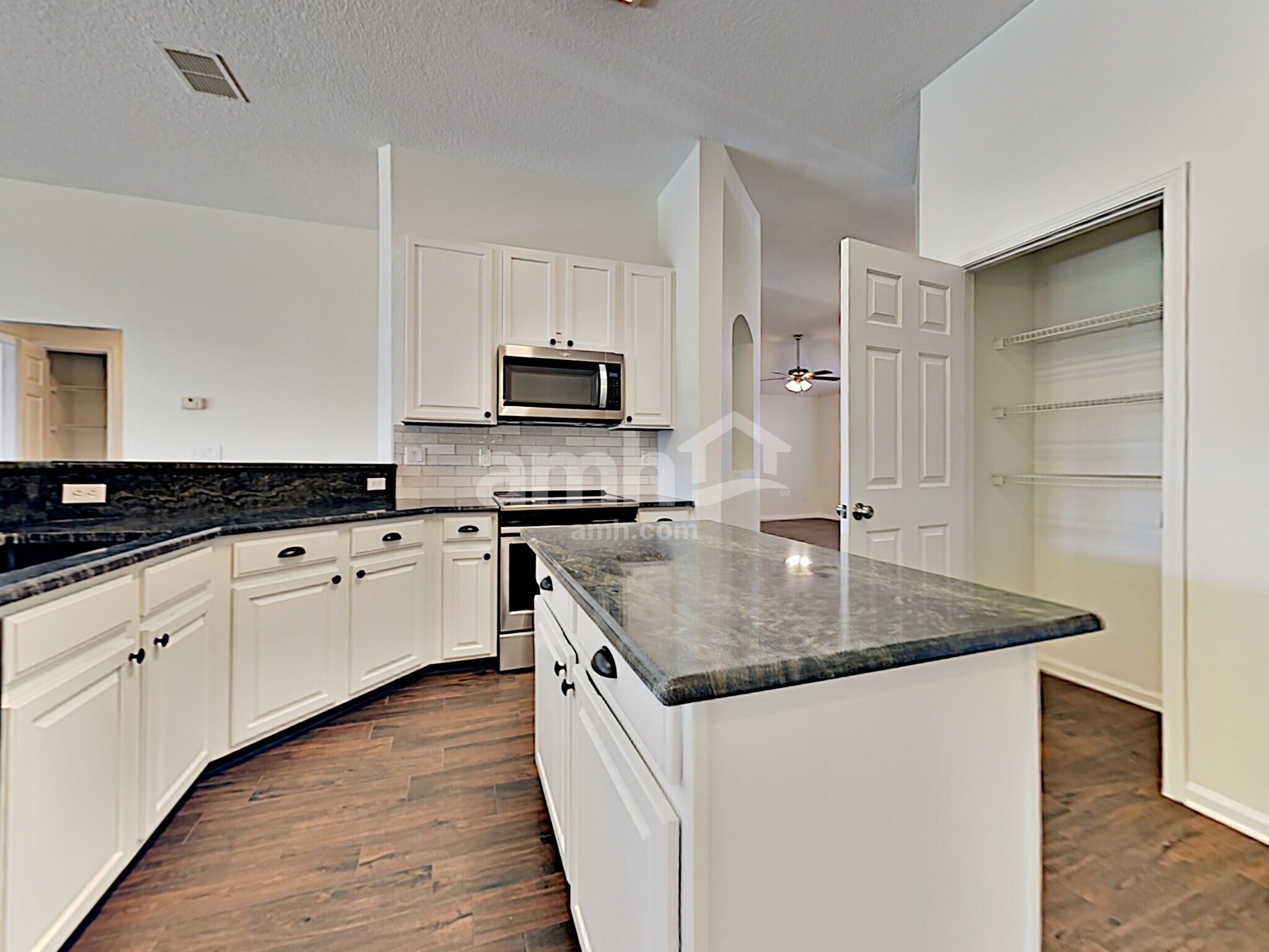 Building Photo - 3111 Stonebrier Ridge Dr