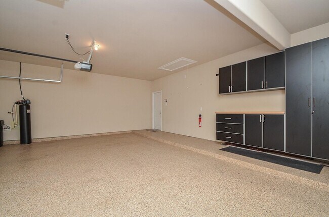 Building Photo - 21331 Winding Path Way
