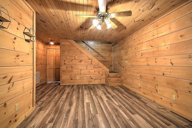 Building Photo - 13625 Horton Hwy