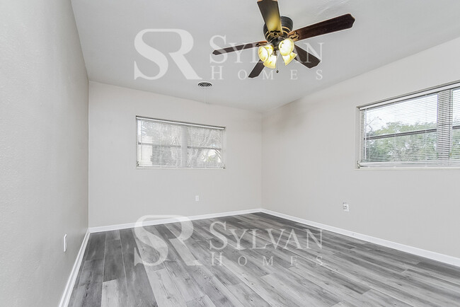 Building Photo - Enjoy living the good life in this 3 bedro...