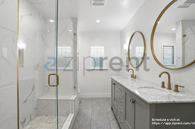 Building Photo - 1421 Stearns Dr