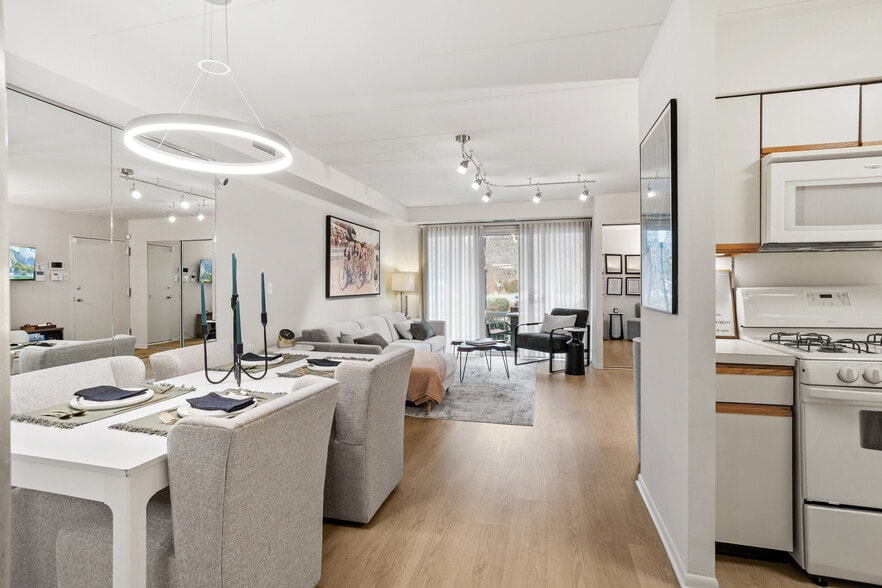 Building Photo - Park Place One Apartments