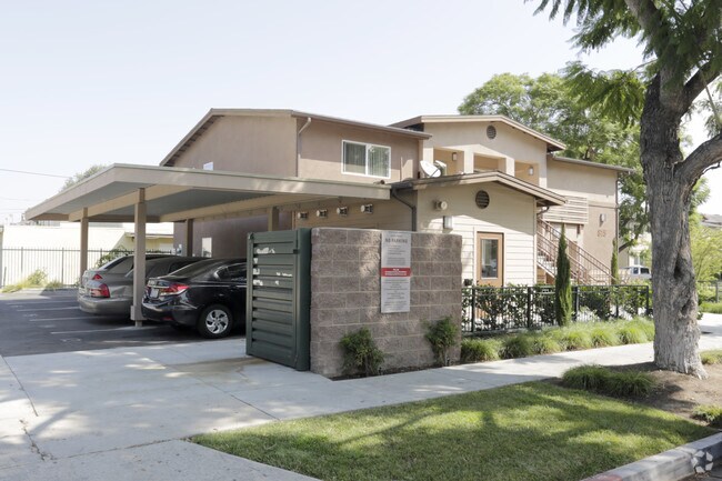 Building Photo - Avon Dakota (Phase I)