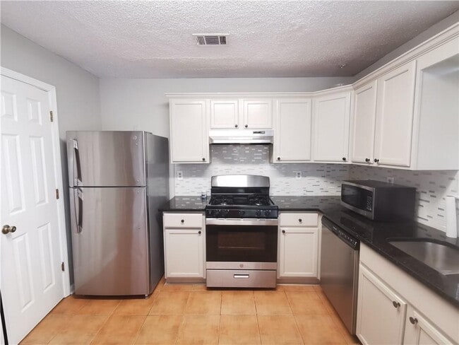 Building Photo - 2157 Williams Pl NW