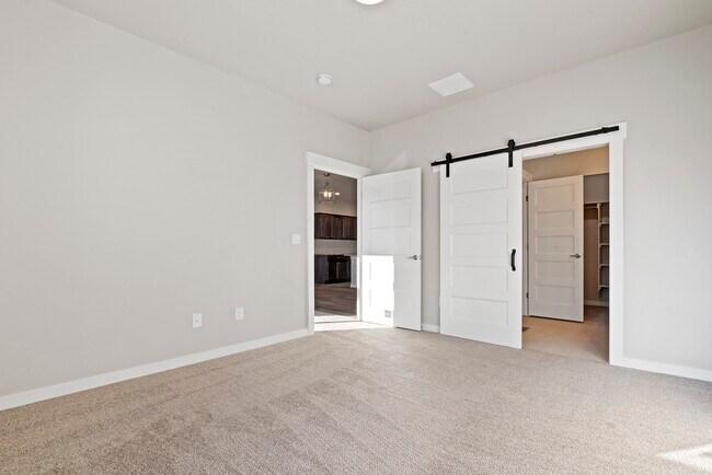 Building Photo - 6330 W Tierra Ln