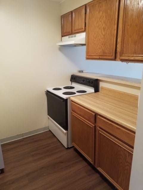 Building Photo - Overlord Apartments