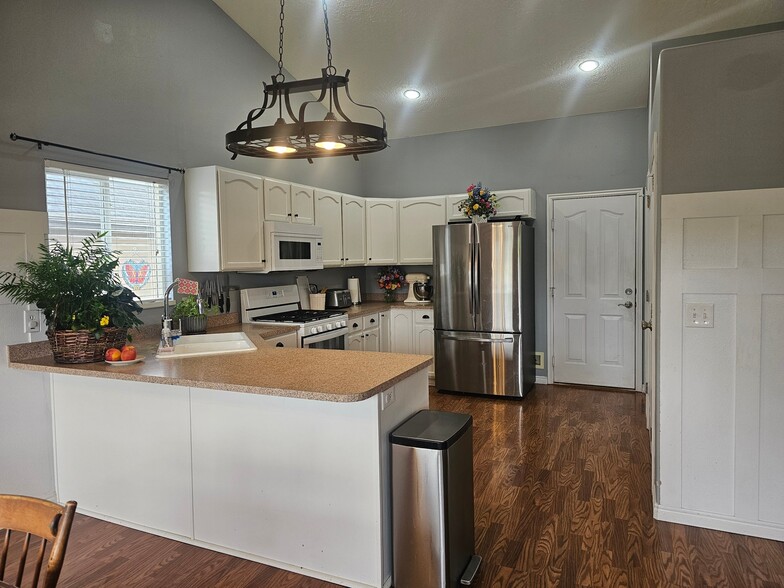 Building Photo - 3453 Kennekuk Cir