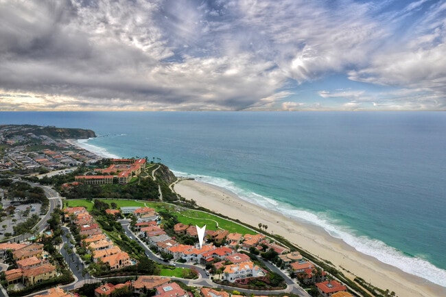 Building Photo - 30 Ritz Cove Dr