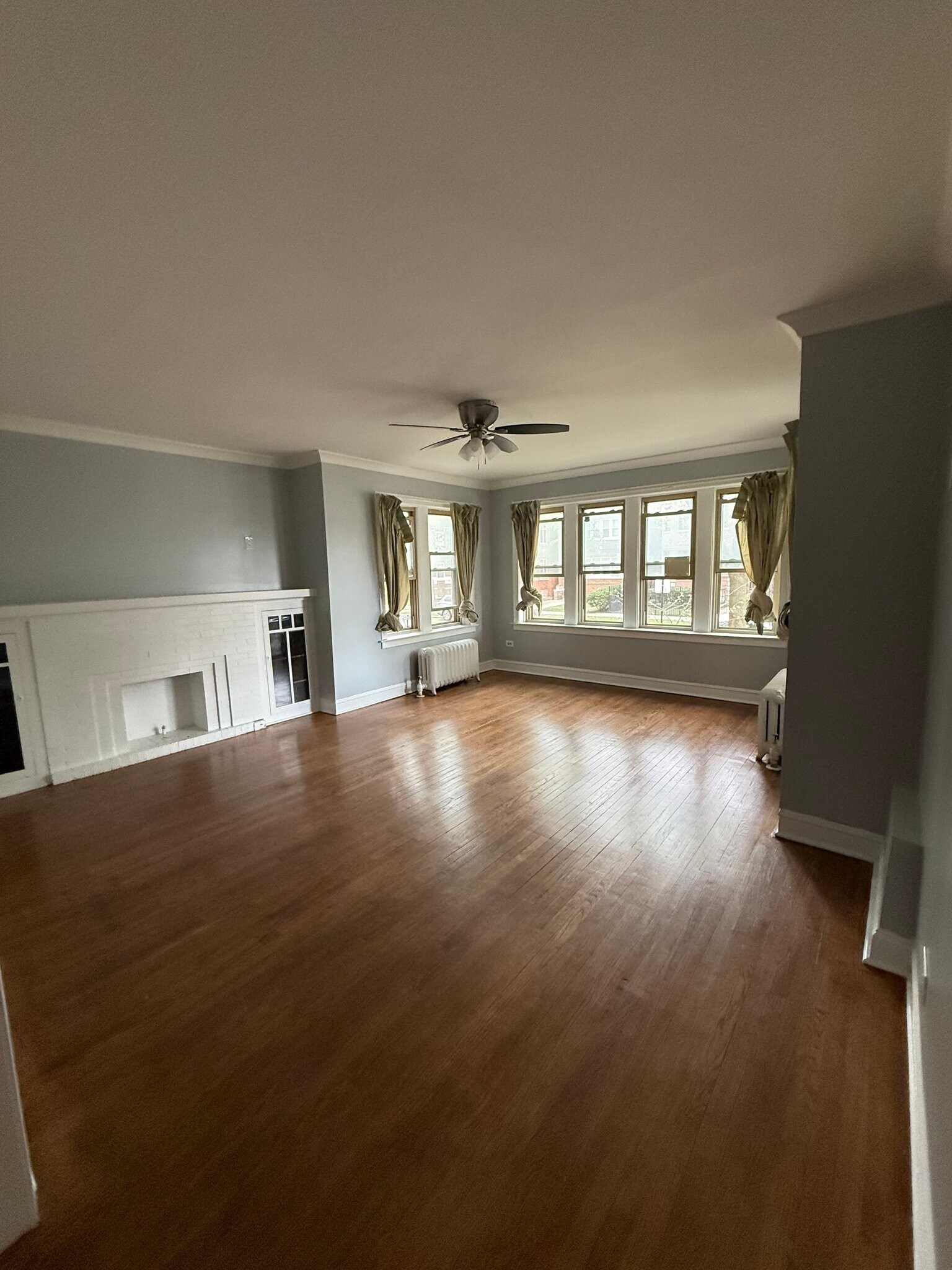 Building Photo - 8240 S Evans Ave