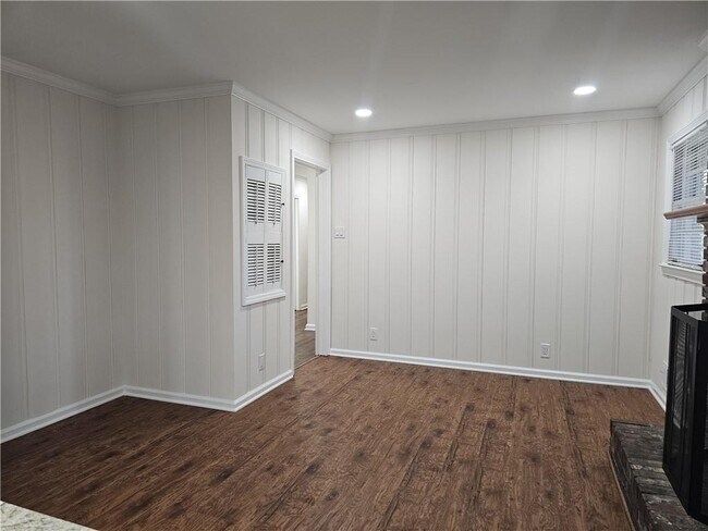 Building Photo - 3085 Stantondale Dr