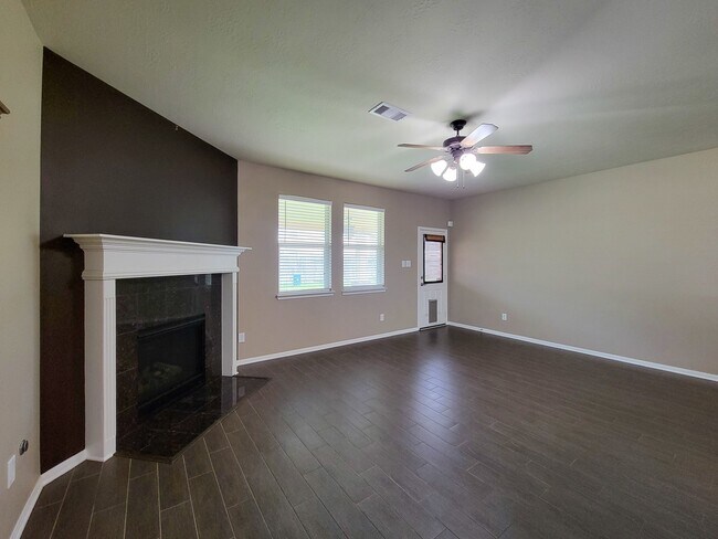 Building Photo - 805 Arlington Pointe Dr