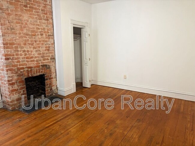 Building Photo - 621 N 31st St