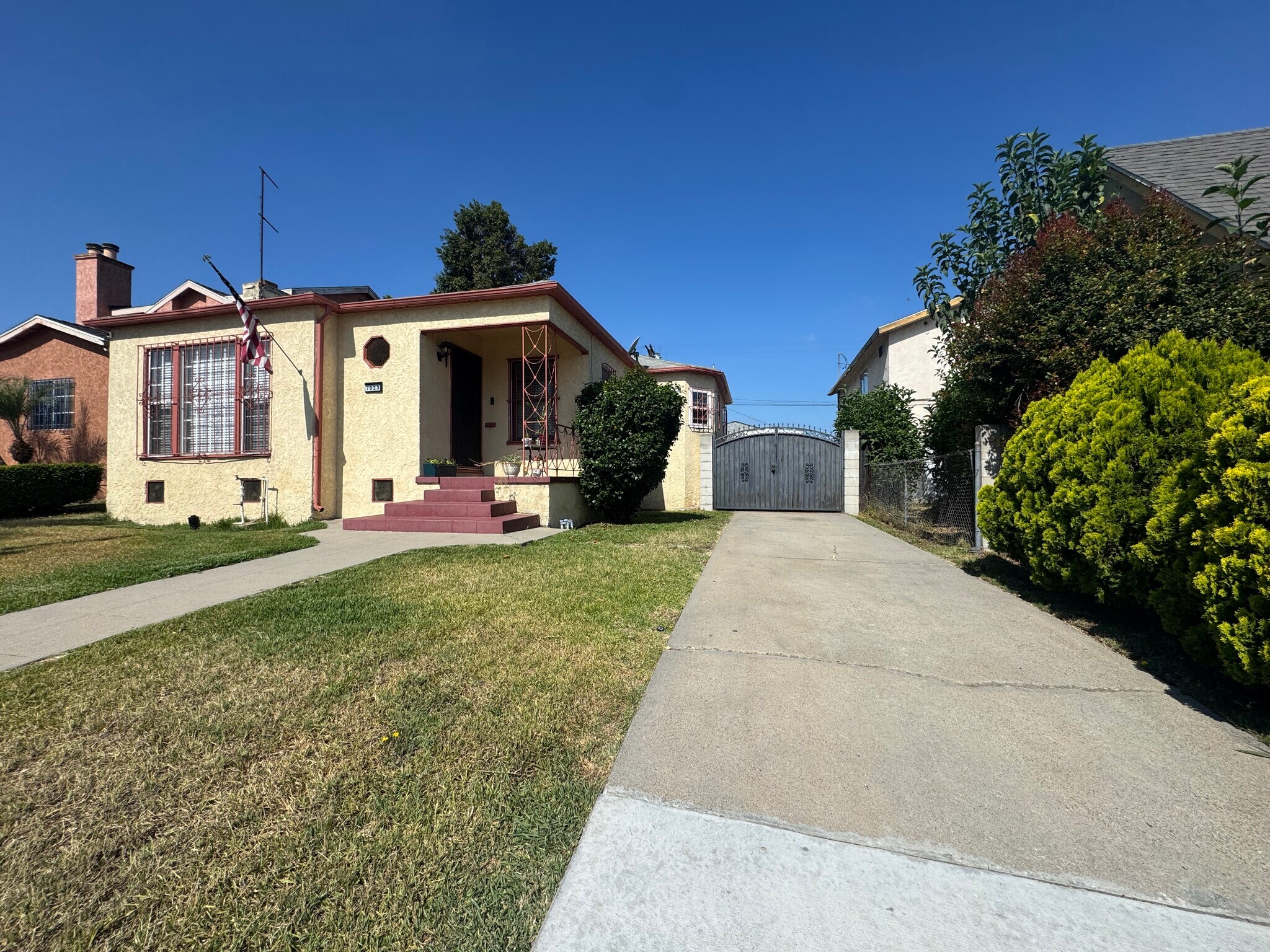 Building Photo - 7023 6th Ave