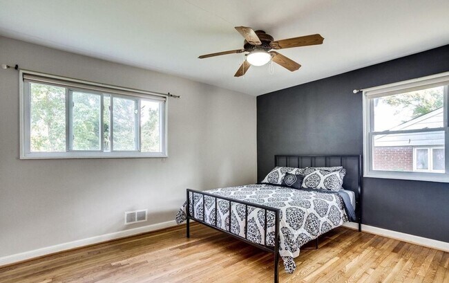 Building Photo - Beautiful 4 BR/2 BA Single-Family Home in ...