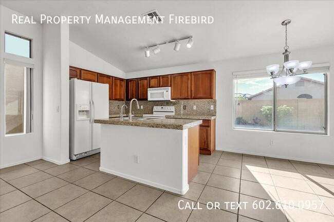Building Photo - 16620 S 48th St