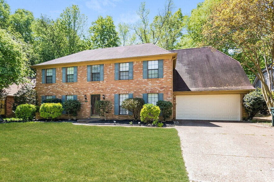 Building Photo - 8169 Cairn Dr