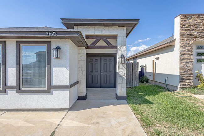 Building Photo - 3622 Octavia Dr