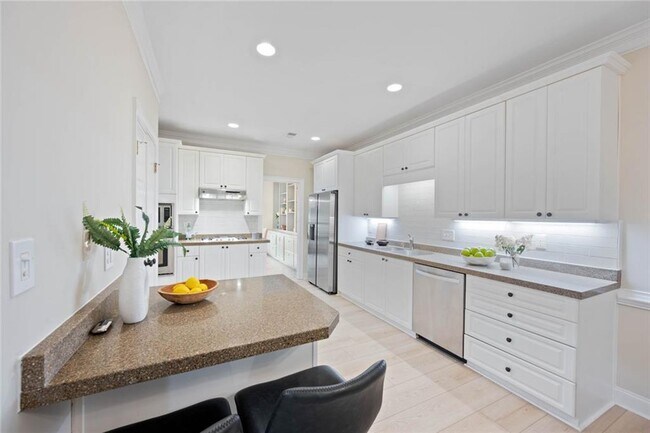 Building Photo - 8675 Hope Vine