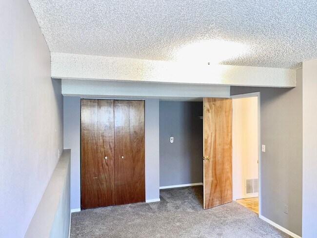 Building Photo - Lovely 3 Bedroom in Fountain Valley