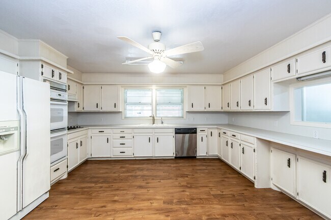 Building Photo - 3801 26th St