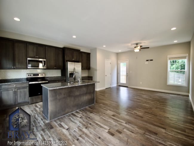 Building Photo - 142 Ridge Pointe