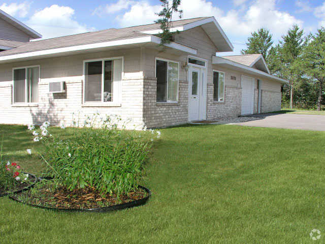 Primary Photo - Countryside Apartment Homes