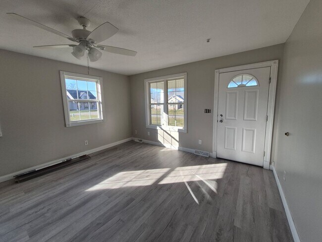 Building Photo - 2 Bedroom on Woebegona