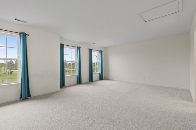 Building Photo - 338 Camerton Ln