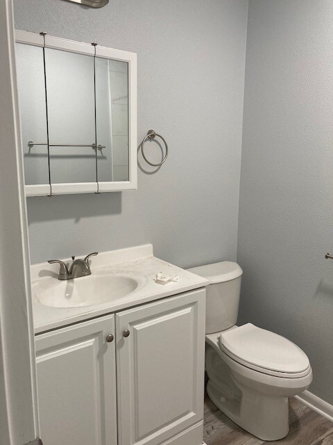 Main Bathroom - 721 Tuskegee St