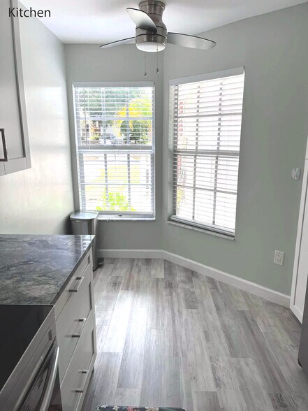 Building Photo - 3023 Beecher Dr E