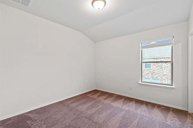 Building Photo - 4729 San Rufo Dr
