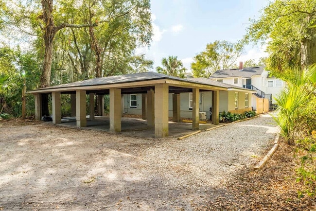 Building Photo - 1533 Flagler Ave