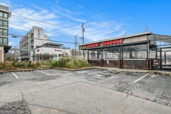 Building Photo - 1829 Gotham Ln NE