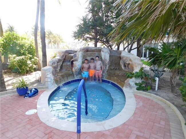 Building Photo - 3001 S Ocean Dr