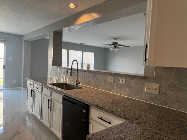 Building Photo - 2706 Piney Lake Ct