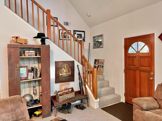 Building Photo - 13051 Sadie D Dr