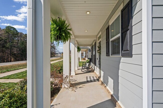 Building Photo - 14957 Holbrooks Rd