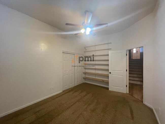 Building Photo - 10880 Mississippi St