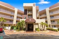 Building Photo - 7660 Trent Dr