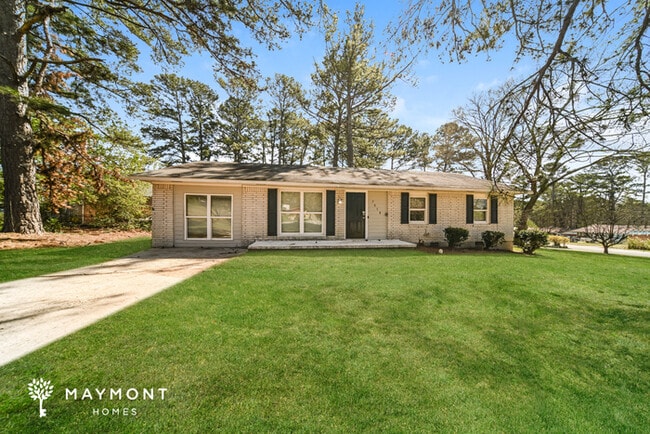 Building Photo - 7018 Green Valley Ln