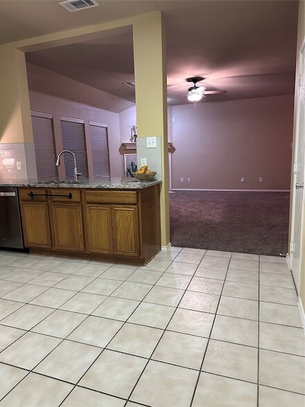 Building Photo - 3321 Truman St