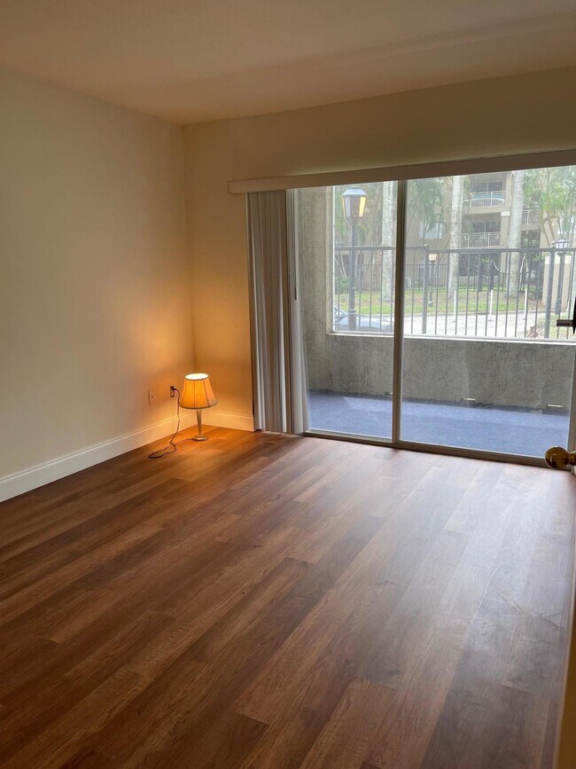 Building Photo - 1740 Palm Cove Blvd