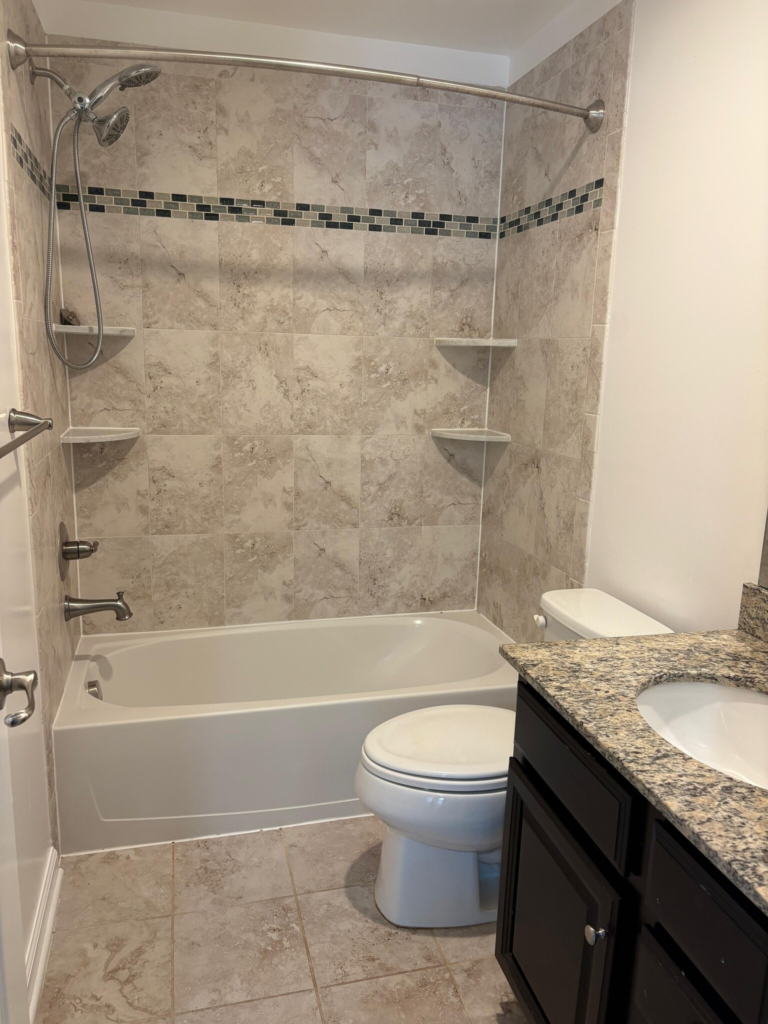 Building Photo - 1023 Anderson Pl SE