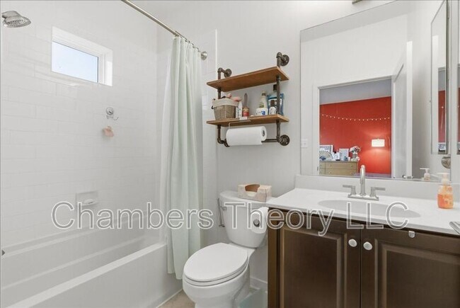 Building Photo - 42392 Soave Dr