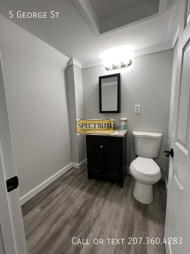 Building Photo - 5 George St